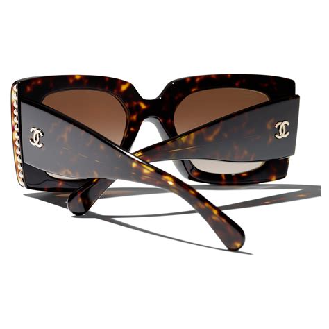 CHANEL 5480H Square Sunglasses .